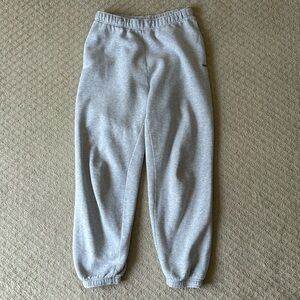 Aritzia TNA Mega Sweatpant